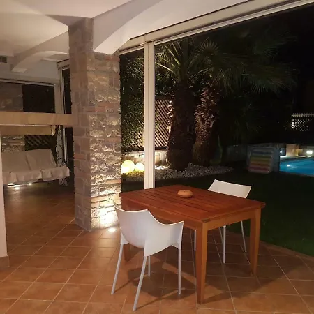 Casa Camilla Nyaraló *